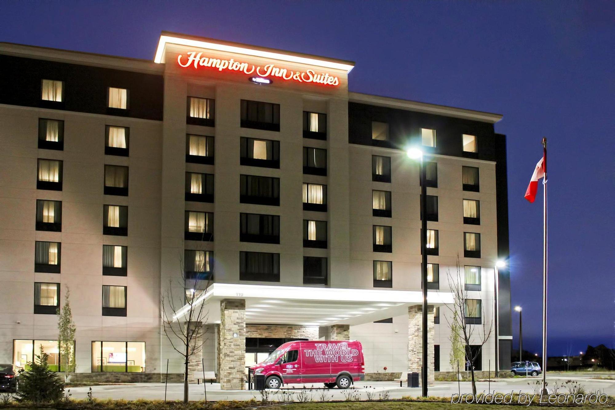 Hampton Inn & Suites By Hilton Saskatoon Airport מראה חיצוני תמונה
